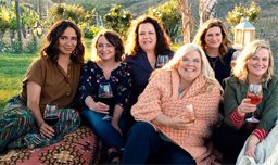 Wine Country Review, Wine Country Netflix Movie Review Ratings